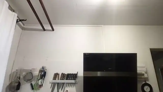 Berg Boy online show from 04-19-26, 05:07