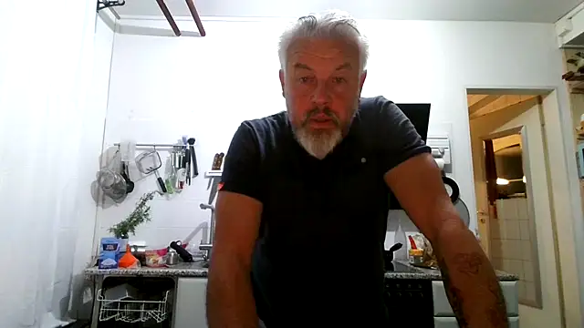 Berg Boy online show from 04-24-26, 03:53