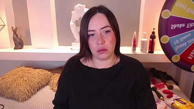 milu w4llace online show from 03-17-25, 08:51