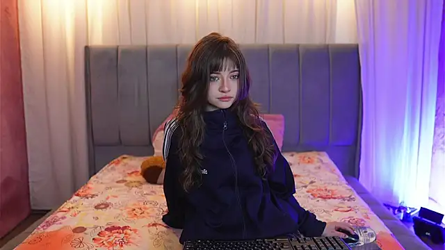 Snapshot of Miyuki_wolf chatting on 03-22-25, 01:52 Miyuki wolf online show from 03-22-25, 01:52