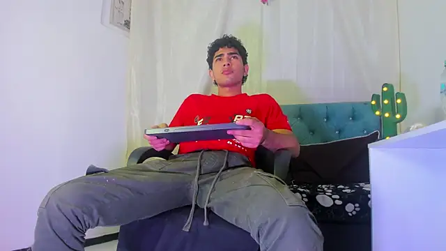 LucasCarterr  online show from 03-11-25, 03:37