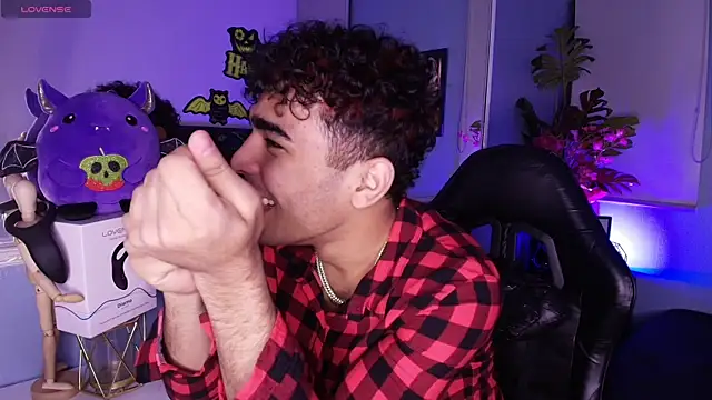 LucasCarterr  online show from 09-30-25, 03:44