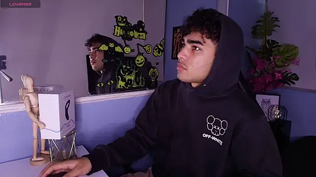 LucasCarterr  online show from 09-30-25, 10:26