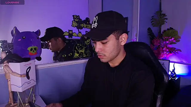 LucasCarterr  online show from 10-02-25, 04:41