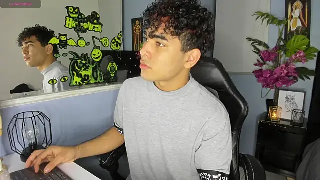 LucasCarterr  online show from 10-19-25, 04:02