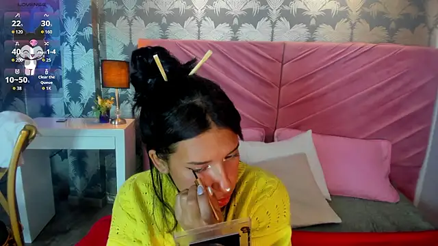 Karin Ks online show from 02-12-26, 02:39