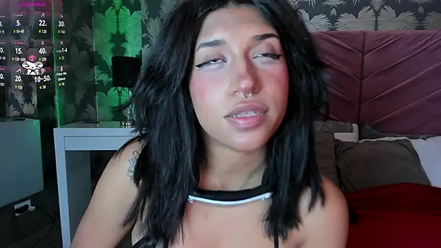 Karin Ks online show from 04-11-26, 03:22