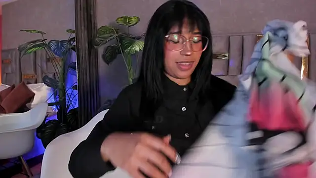 Karin Ks online show from 06-30-26, 03:07