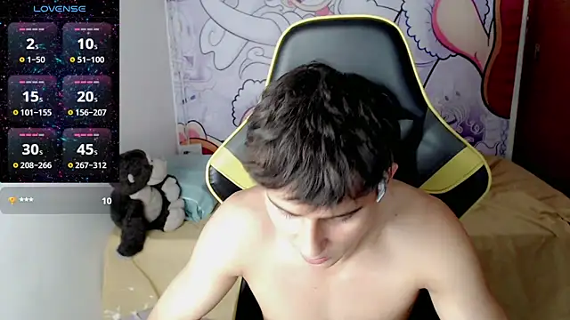 Snapshot of Thomass_shelbyy chatting on 03-16-25, 04:12 Thomass shelbyy online show from 03-16-25, 04:12