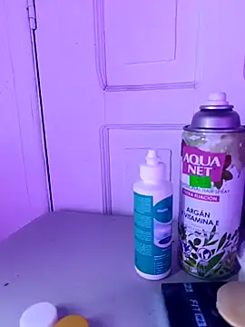 Snapshot of LoganPeny chatting on 03-23-25, 05:10 LoganPeny online show from 03-23-25, 05:10