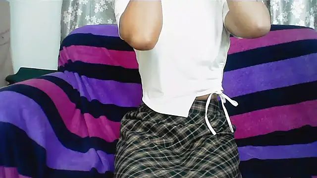 LAYLA 600 online show from 11-13-25, 09:52