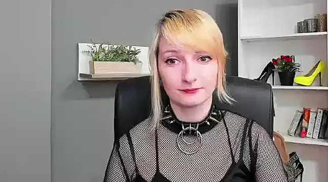 Snapshot of hottieBlair chatting on 03-21-25, 10:50 hottieBlair online show from 03-21-25, 10:50