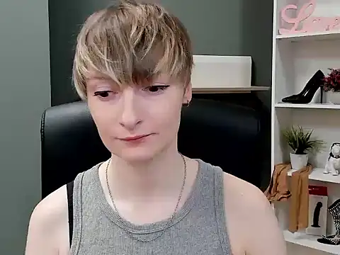 Snapshot of hottieBlair chatting on 10-01-25, 06:08 hottieBlair online show from 10-01-25, 06:08