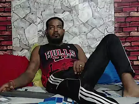 BladeFoxxx1 online show from 03-06-26, 01:02