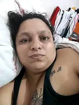 Snapshot of aliciaxm chatting on 12-04-25, 05:10 aliciaxm online show from 12-04-25, 05:10