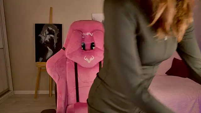 Snapshot of Pussy_Without_pussy chatting on 10-24-25, 07:21 Pussy Without pussy online show from 10-24-25, 07:21