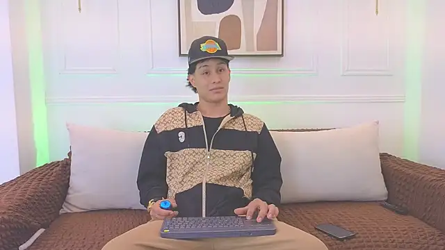 Stone grey1  online show from 04-28-26, 03:44