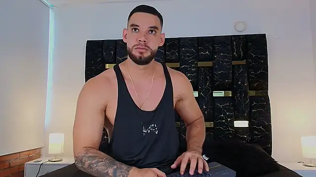 Snapshot of chris_blake__ chatting on 03-16-25, 09:47 chris blake online show from 03-16-25, 09:47