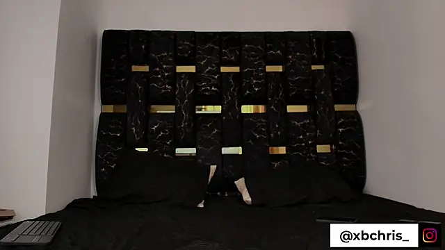 Snapshot of chris_blake__ chatting on 09-12-25, 06:08 chris blake online show from 09-12-25, 06:08