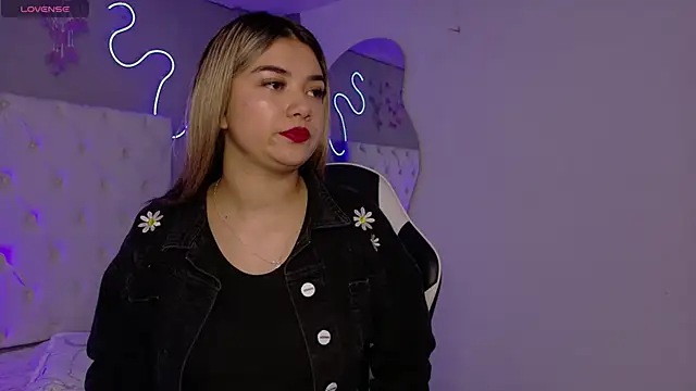 natasha  black online show from 12-03-25, 07:34