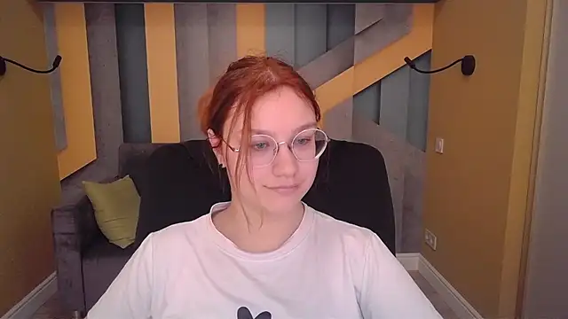 AngelinaLow online show from 03-16-26, 12:31