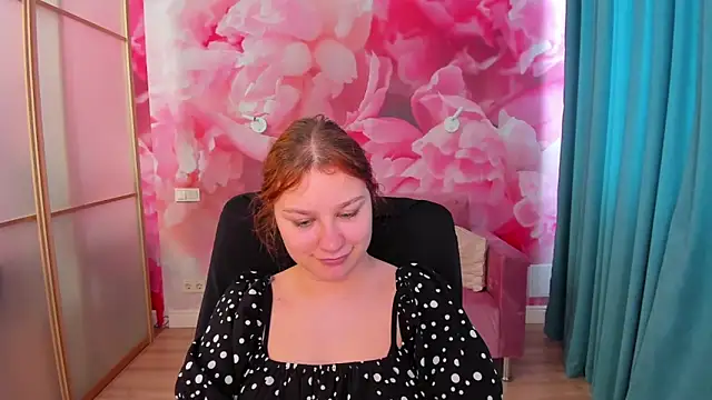 AngelinaLow online show from 05-25-26, 11:27