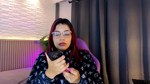 TiffanyWalk online show from 10-22-25, 10:48