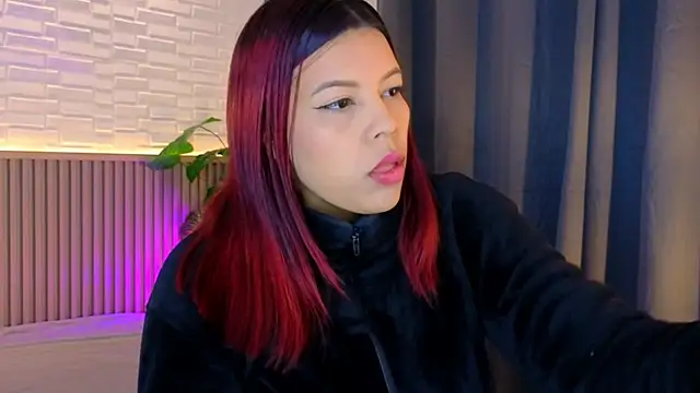 TiffanyWalk online show from 11-11-25, 10:48