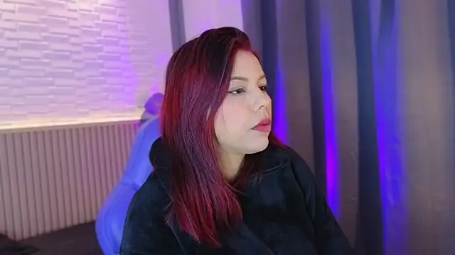 TiffanyWalk online show from 12-17-25, 11:16