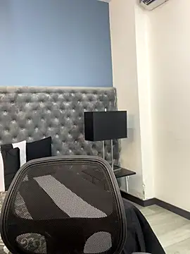 Snapshot of ChloeLambert chatting on 09-14-25, 10:09 ChloeLambert online show from 09-14-25, 10:09