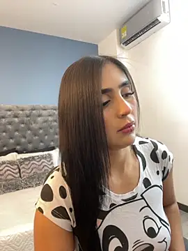 Snapshot of ChloeLambert chatting on 09-30-25, 11:32 ChloeLambert online show from 09-30-25, 11:32