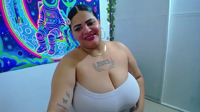 latina bigboos25 online show from 12-17-25, 05:57