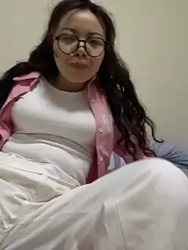 aa520uv online show from 04-24-26, 02:19