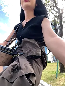 linger-23 online show from 10-29-25, 05:42