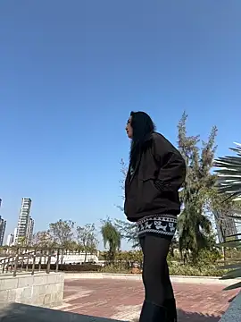 linger-23 online show from 01-13-26, 06:29