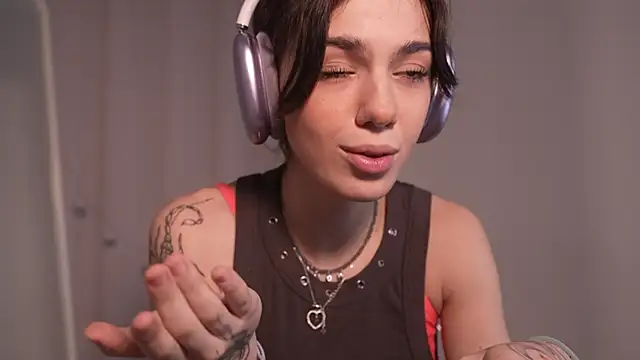 mystica  online show from 12-01-25, 09:36