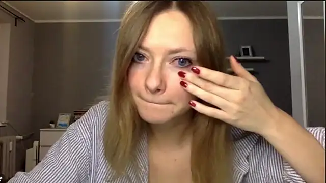 Snapshot of MillieShow chatting on 02-03-26, 10:15 MillieShow online show from 02-03-26, 10:15