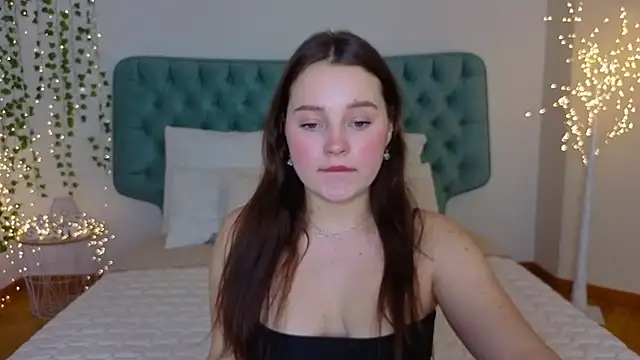 Cute kitty- online show from 03-15-25, 09:38