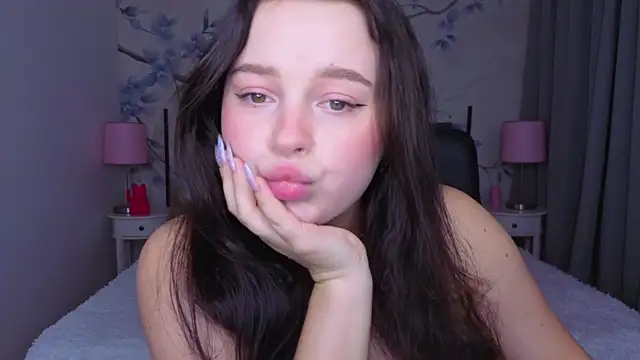 Cute kitty- online show from 11-29-25, 10:46