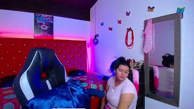 kriss sweetboobs10 online show from 11-25-25, 12:05