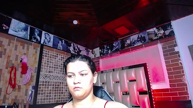 kriss sweetboobs10 online show from 04-08-26, 12:49