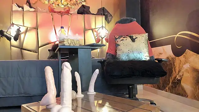 Kendraa Hot online show from 11-13-25, 11:47