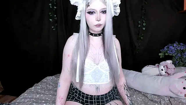 Snapshot of amelia_mays_xx chatting on 12-04-25, 11:19 amelia mays xx online show from 12-04-25, 11:19