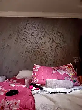 Hotytoty26 online show from 11-19-25, 05:46