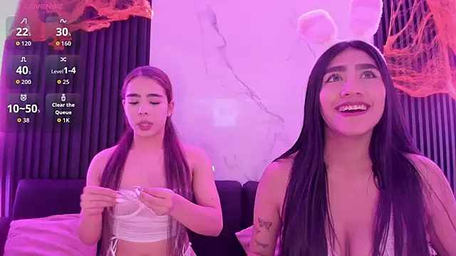 MiaScott5 online show from 10-31-25, 04:35