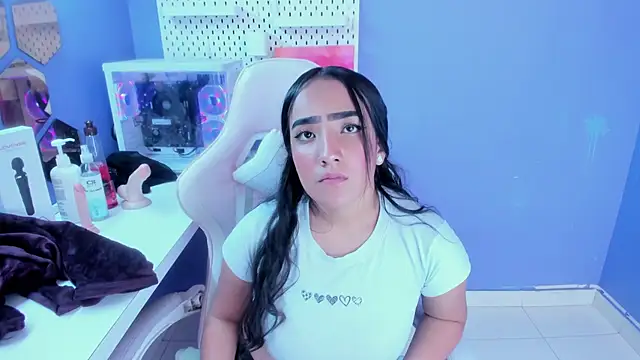 Alice 26  online show from 02-02-26, 02:16