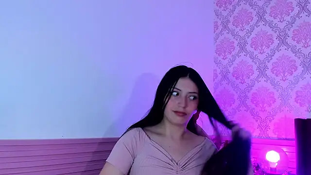 Snapshot of JocelynCollins chatting on 03-20-25, 08:53 JocelynCollins online show from 03-20-25, 08:53