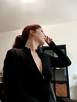 MeCherryy online show from 10-24-25, 01:18