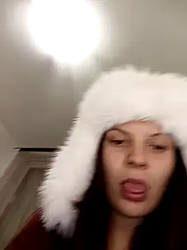 MeCherryy online show from 10-30-25, 06:52