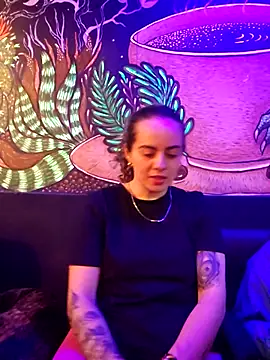 Snapshot of Sairy_ chatting on 10-14-25, 11:27 Sairy online show from 10-14-25, 11:27